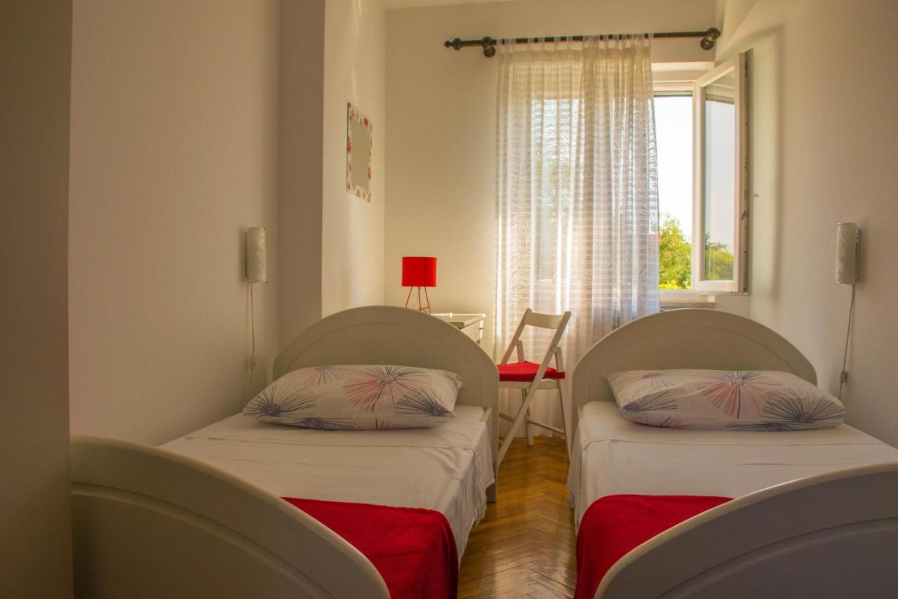 Apartments White & Green In Malinska Extérieur photo