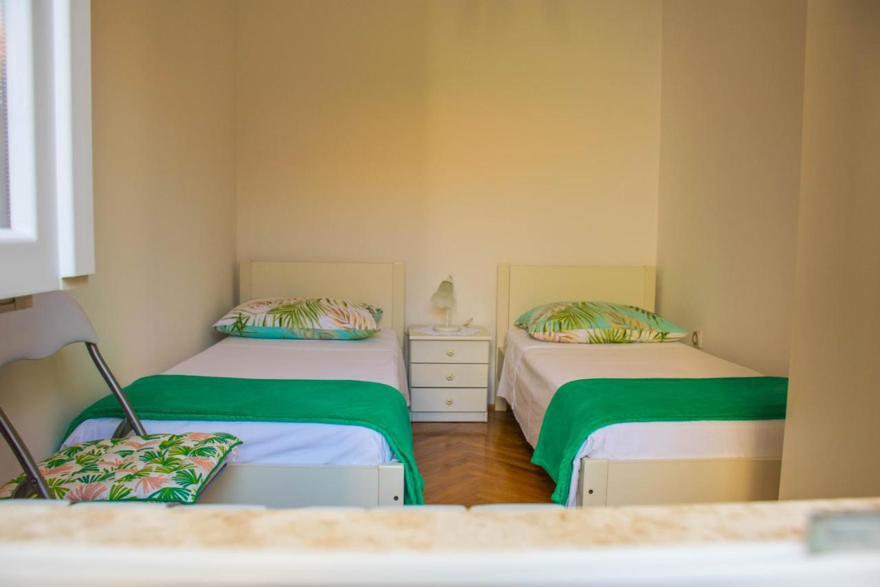 Apartments White & Green In Malinska Extérieur photo